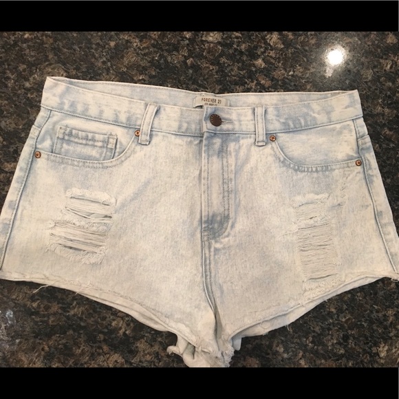 Forever 21 Pants - 🇺🇸Forever 21 denim jean shorts